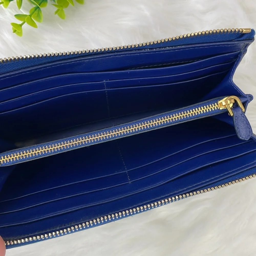 Prada Tessuto Quilted Zippy Wallet - Picture 9 of 16